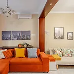 Fully Equipped And Family-friendly With 4k Netflix At Center