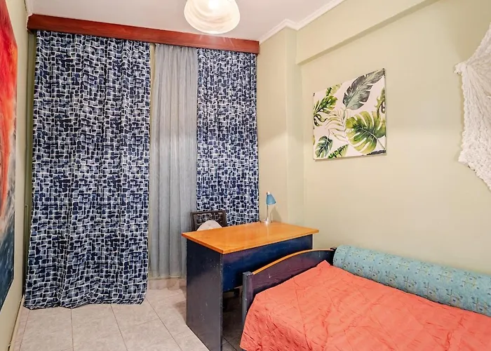 公寓 Fully Equipped And Family-friendly With 4k Netflix At Center 塞萨洛尼基